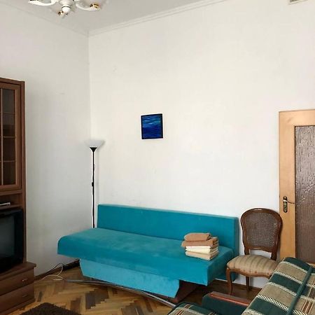 Apartment Karpintsa Lviv Bagian luar foto